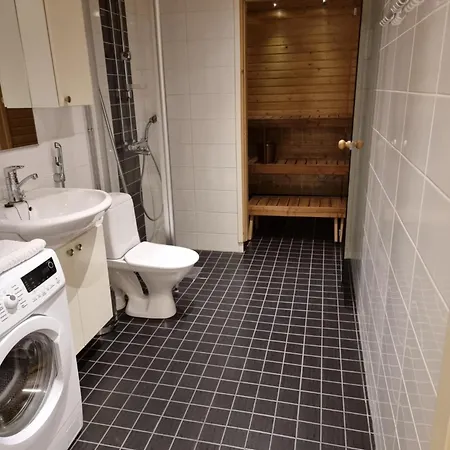 Apartment Kotimaailma Saunallinen Kaksio Keskustan Tuntumassa Vaasa