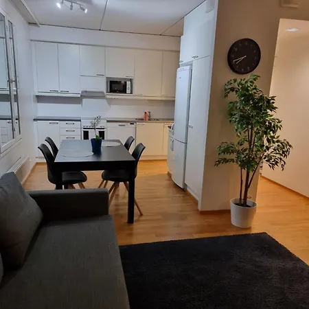Apartment Kotimaailma Saunallinen Kaksio Keskustan Tuntumassa *